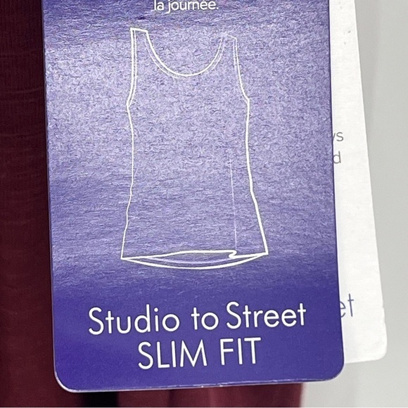 Gaiam XL NWT Burgundy Yoga Active Pleated Front Sleeveless Top - Picture 6 of 9